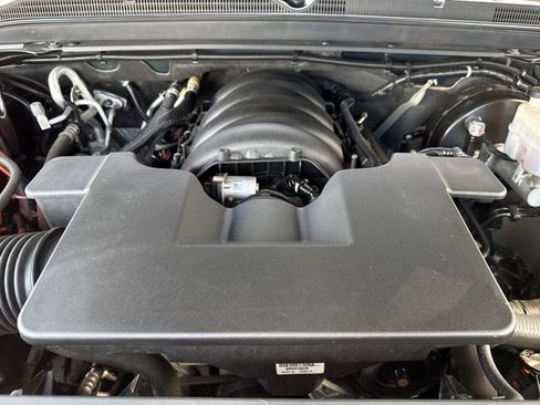 Certified 2020 Chevrolet Suburban Premier w/ Premier 6.2L Value Package image 38