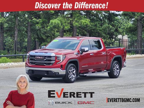 Used 2022 GMC Sierra 1500 SLT w/ SLT Premium Package AWD/4WD image 1