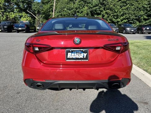 Used 2018 Alfa Romeo Giulia Ti Sport w/ Quick Order Package 22S Sport AWD/4WD image 7