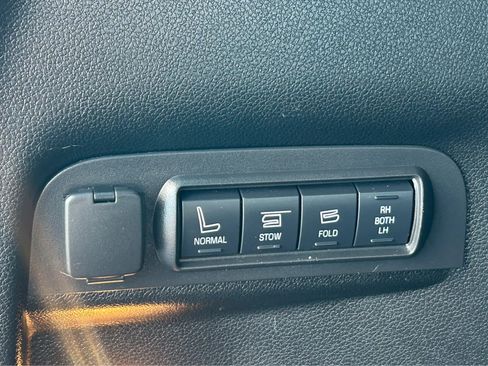 Used 2018 Ford Explorer Sport w/ Equipment Group 401A AWD/4WD image 9