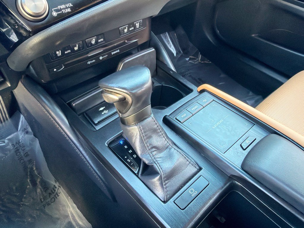 Used 2022 Lexus ES 250 w/ Premium Package AWD/4WD image 34