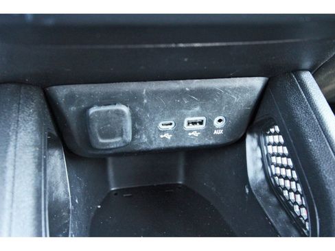 Used 2023 Chevrolet TrailBlazer RS w/ Convenience Package FWD image 28