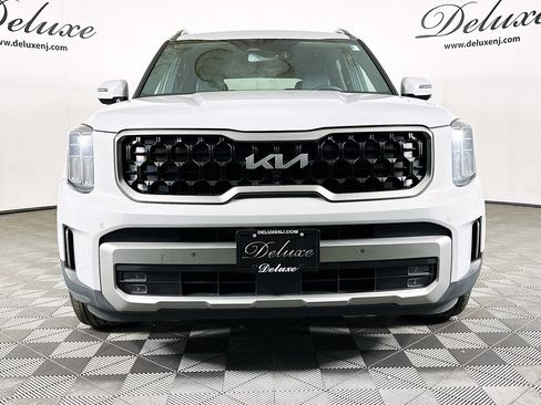 Used 2023 Kia Telluride SX X-Line AWD/4WD image 2