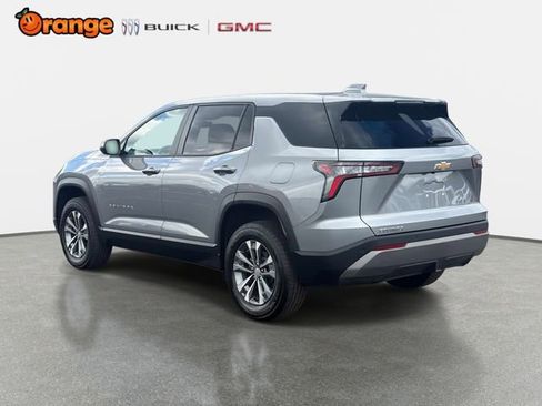 Used 2026 Chevrolet Equinox LT FWD image 5