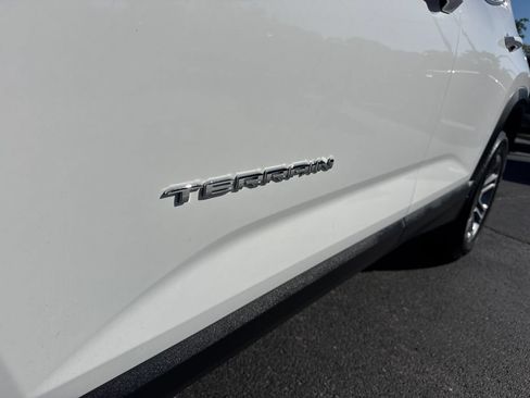 Used 2026 GMC Terrain Elevation FWD image 15