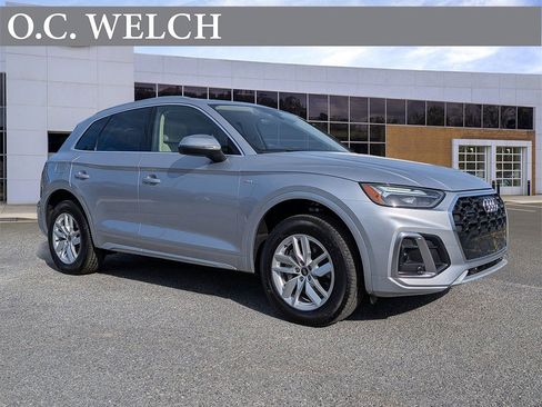 Used 2024 Audi Q5 2.0T Premium image 1