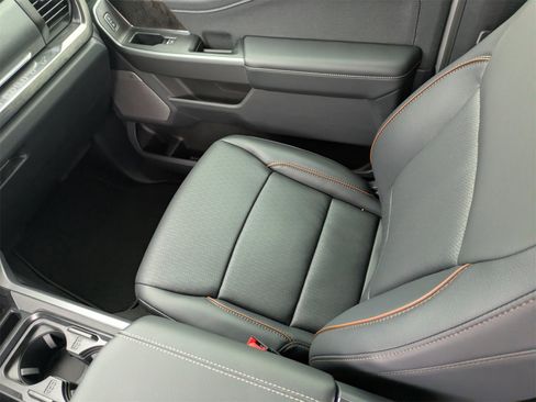 New 2026 Ford F250 Lariat w/ Black Appearance Package image 19