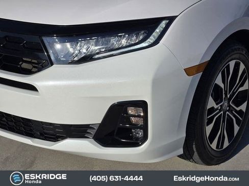 Used 2025 Honda Odyssey Elite image 10