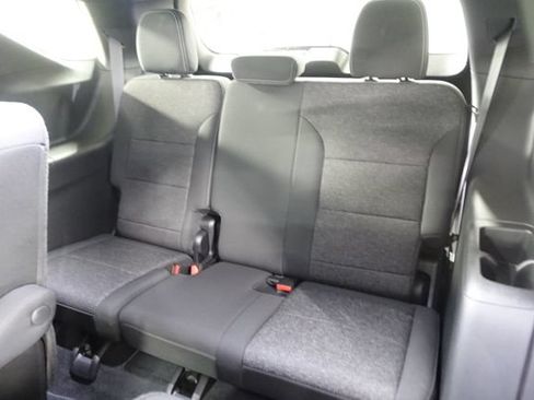 Used 2026 Chevrolet Traverse LT w/ Driver Confidence Package FWD image 21