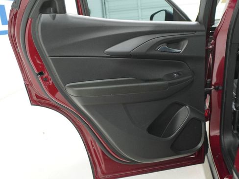 Used 2024 Chevrolet TrailBlazer LS w/ LS Convenience Package FWD image 27
