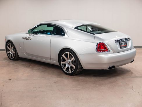 Used 2015 Rolls-Royce Wraith image 22