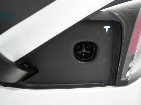 Used 2022 Tesla Model X Plaid AWD/4WD image 10