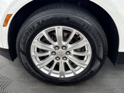 Used 2019 Cadillac XT5 FWD image 32