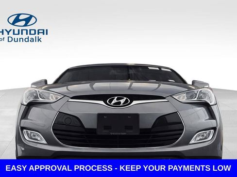 Used 2017 Hyundai Veloster Value Edition image 16