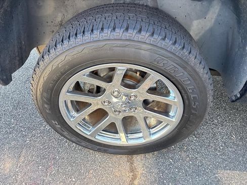 Used 2017 RAM 1500 Classic SLT image 8