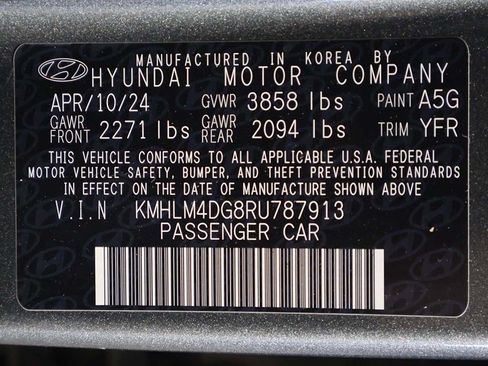 Used 2024 Hyundai Elantra SEL FWD image 40