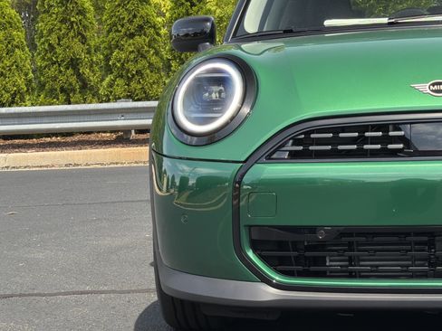 New 2026 MINI Cooper 2-Door Hardtop FWD image 19