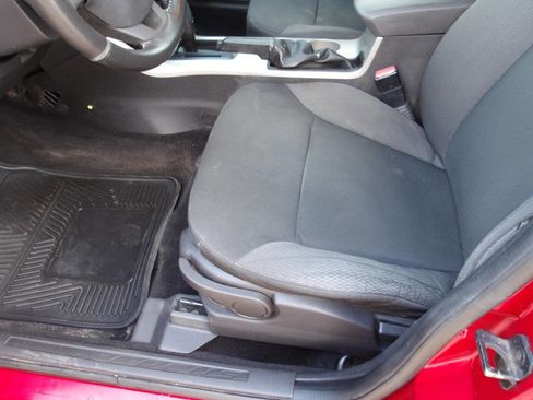 Used 2009 Ford Focus SES FWD image 16