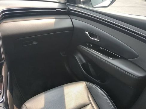 Used 2023 Hyundai Tucson Limited AWD/4WD image 16