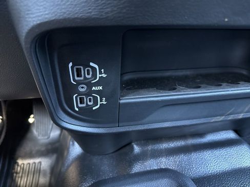 Used 2024 RAM 2500 Tradesman w/ Chrome Appearance Group image 30