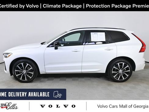 Used 2023 Volvo XC60 B5 Plus w/ Climate Package FWD image 2