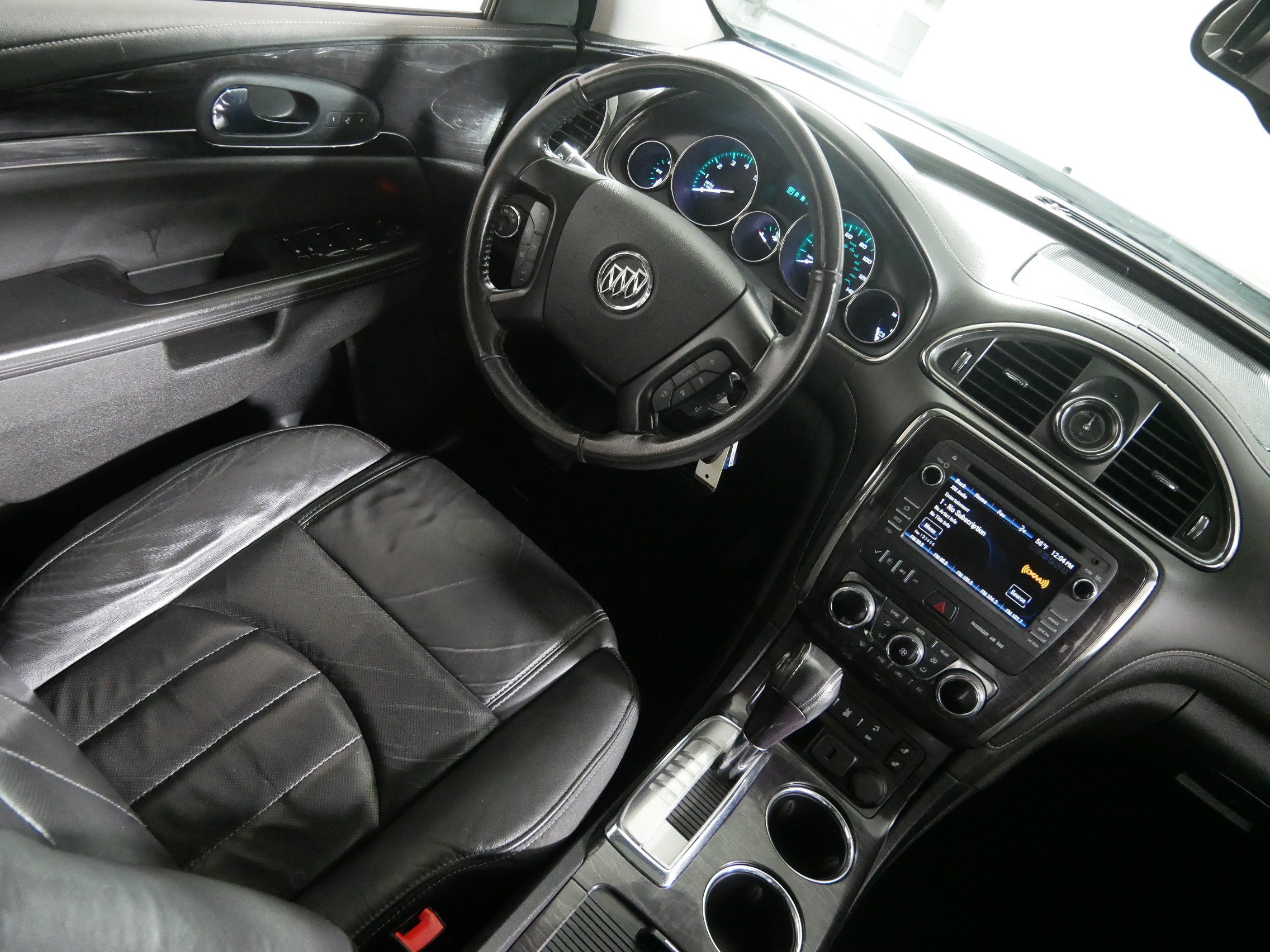 Used 2016 Buick Enclave Leather AWD/4WD image 9