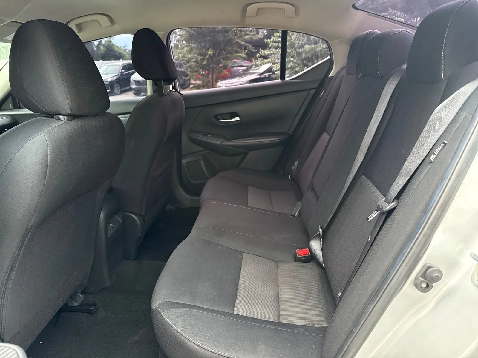 Used 2022 Nissan Sentra SV FWD image 14