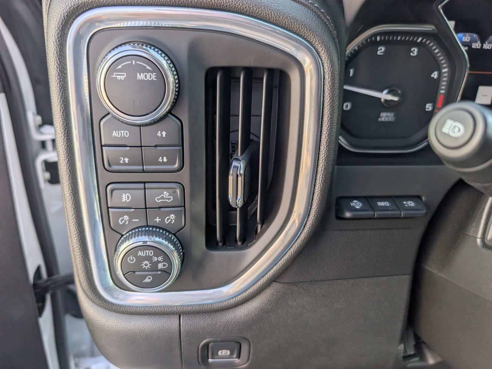 Certified 2023 GMC Sierra 3500 Denali w/ Denali Ultimate Package AWD/4WD image 25