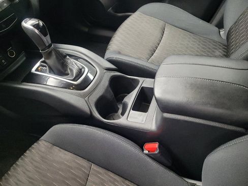 Used 2017 Nissan Rogue S FWD image 26