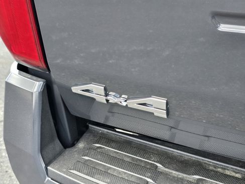 New 2026 Toyota Tacoma SR5 AWD/4WD image 17