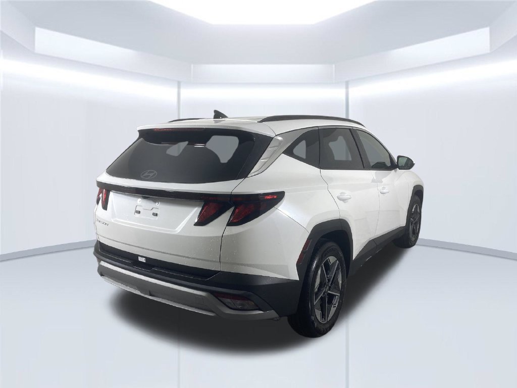 New 2026 Hyundai Tucson SEL Plus FWD image 3