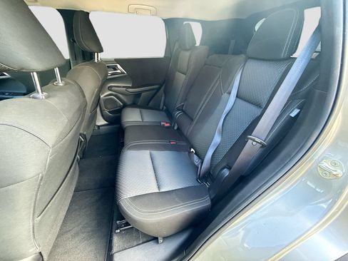 Used 2024 Mitsubishi Outlander ES FWD image 25