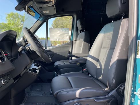 New 2025 Mercedes-Benz Sprinter 2500 image 24