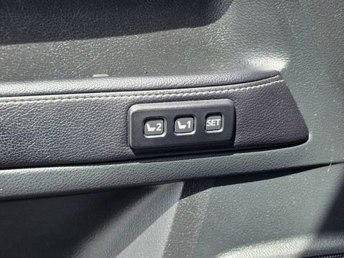 Used 2016 Toyota 4Runner Limited RWD image 13