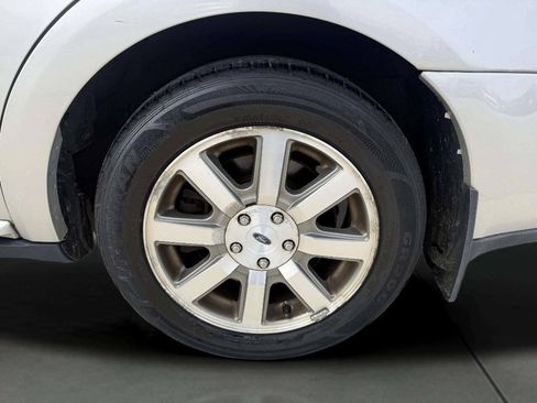 Used 2008 Ford Taurus SEL FWD image 17