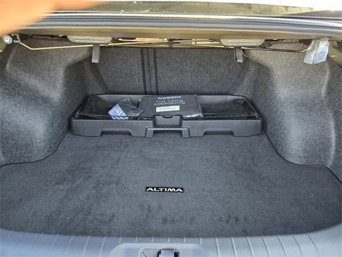 Used 2022 Nissan Altima 2.5 SR image 10