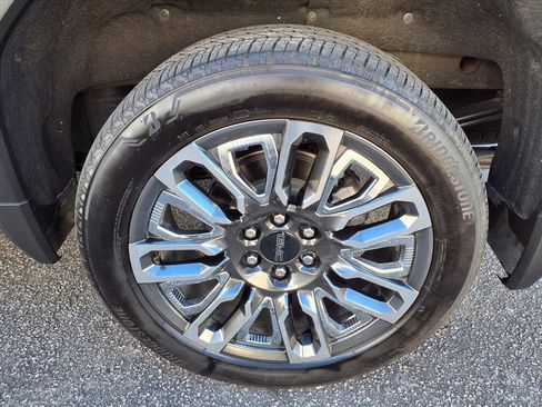 Used 2024 GMC Sierra 1500 Denali Ultimate image 19