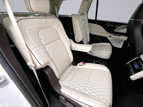 Used 2022 Lincoln Aviator Black Label AWD/4WD image 25