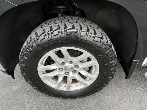 Used 2019 Chevrolet Silverado 1500 LT w/ All-Star Edition image 17