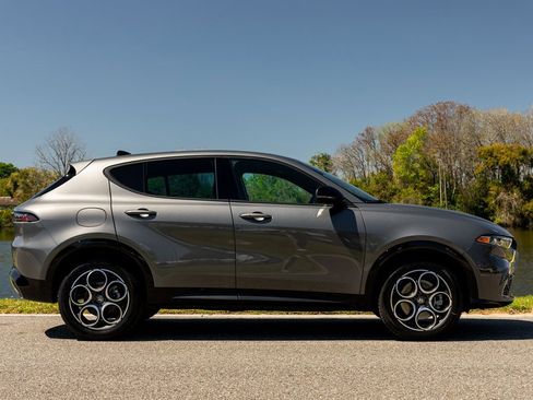 New 2025 Alfa Romeo Tonale image 3