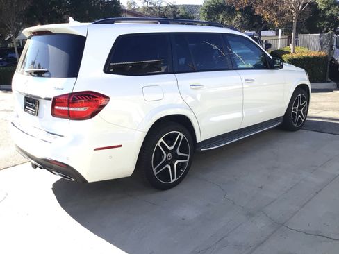 Used 2019 Mercedes-Benz GLS 550 4MATIC image 4