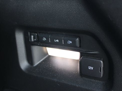 Used 2020 Ford Explorer Limited RWD image 16