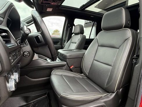 Used 2022 GMC Yukon SLT w/ SLT Luxury Package image 17