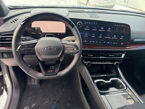 New 2026 Chevrolet Traverse RS image 21