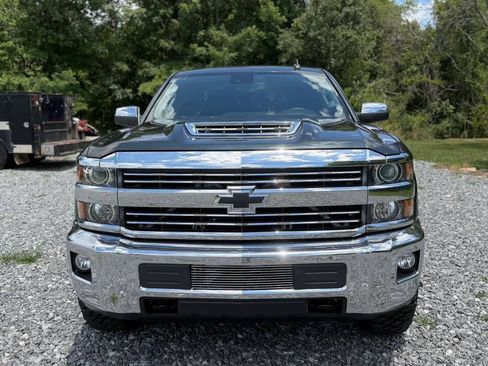 Used 2019 Chevrolet Silverado 2500 LTZ w/ Duramax Plus Package AWD/4WD image 2