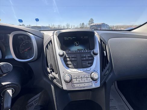 Used 2015 Chevrolet Equinox LT w/ Driver Convenience Package AWD/4WD image 15