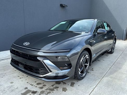 New 2026 Hyundai Sonata SEL FWD image 1