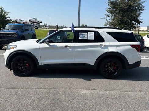 Used 2024 Ford Explorer ST w/ Equipment Group 401A AWD/4WD image 3