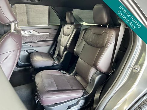 Used 2026 Ford Explorer Platinum w/ LUX Leather Package AWD/4WD image 15