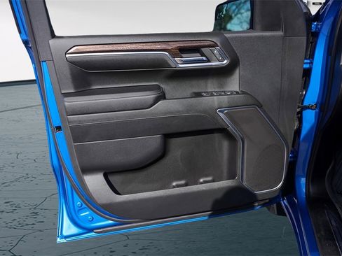 Used 2024 GMC Sierra 1500 Elevation image 24